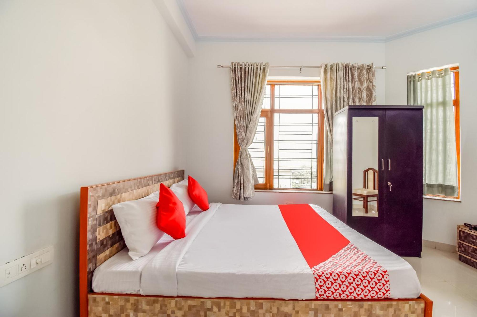 Hotel O Kusum Lodge Pandu Екстер'єр фото