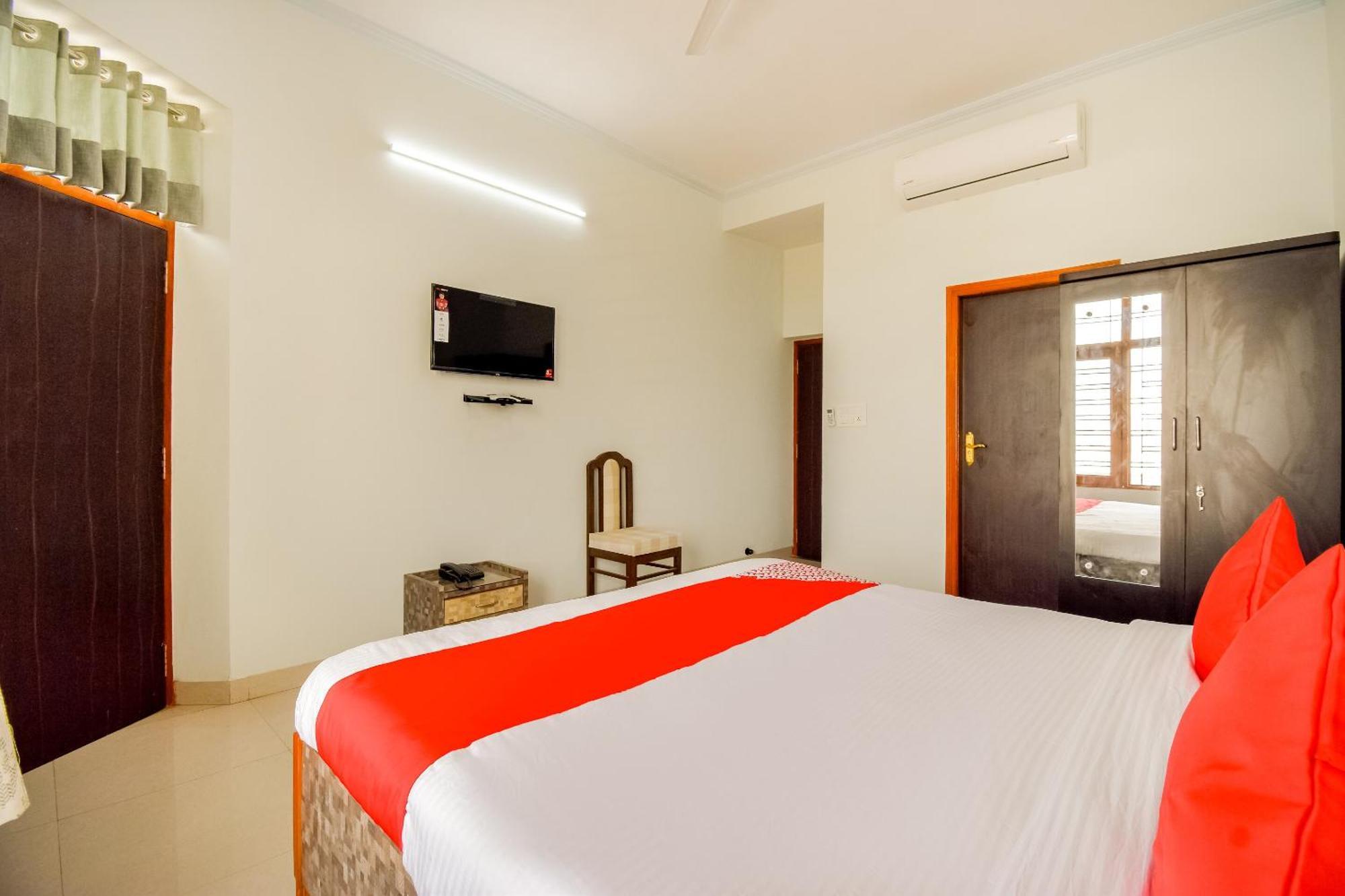 Hotel O Kusum Lodge Pandu Екстер'єр фото